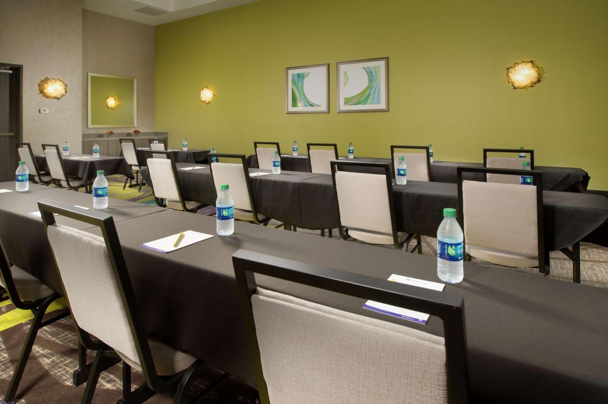 Hilton Garden Inn Колледж-Стейшн Экстерьер фото