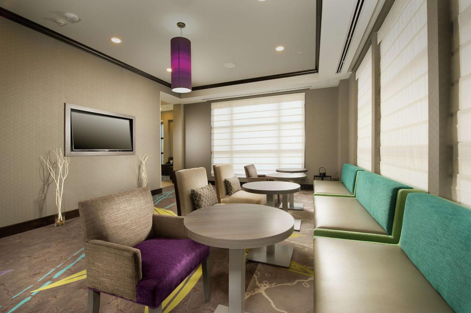 Hilton Garden Inn Колледж-Стейшн Экстерьер фото